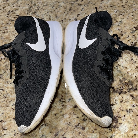 Nike Tanjun - Picture 4 of 8